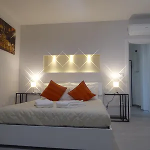 Mascarella House , Bologna Italia